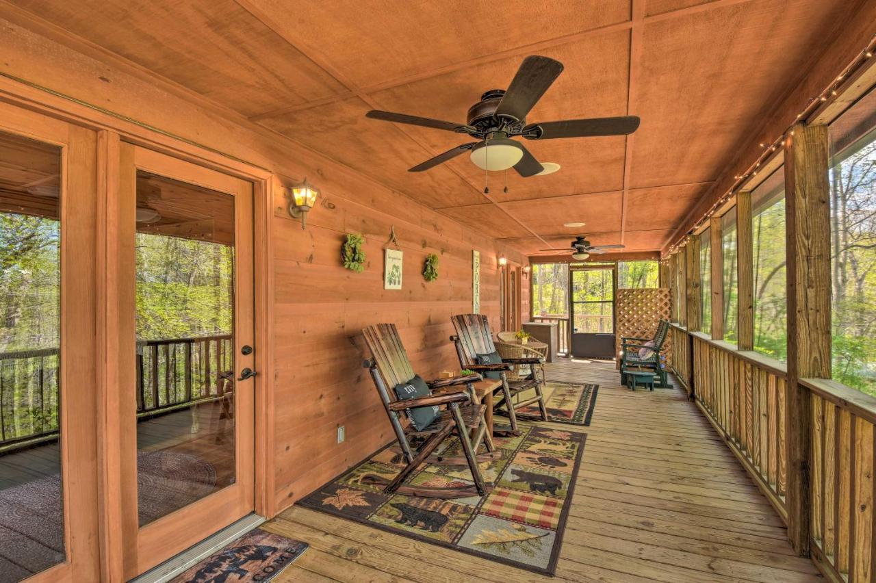Cozy Hiawassee Cabin With Fire Pit And Mtn Views! Eksteriør bilde