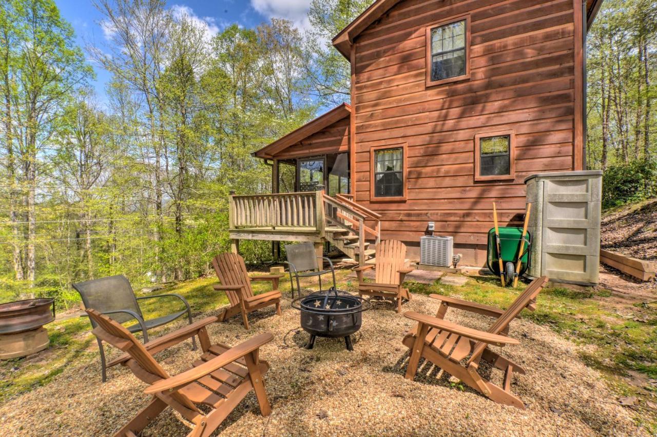 Cozy Hiawassee Cabin With Fire Pit And Mtn Views! Eksteriør bilde