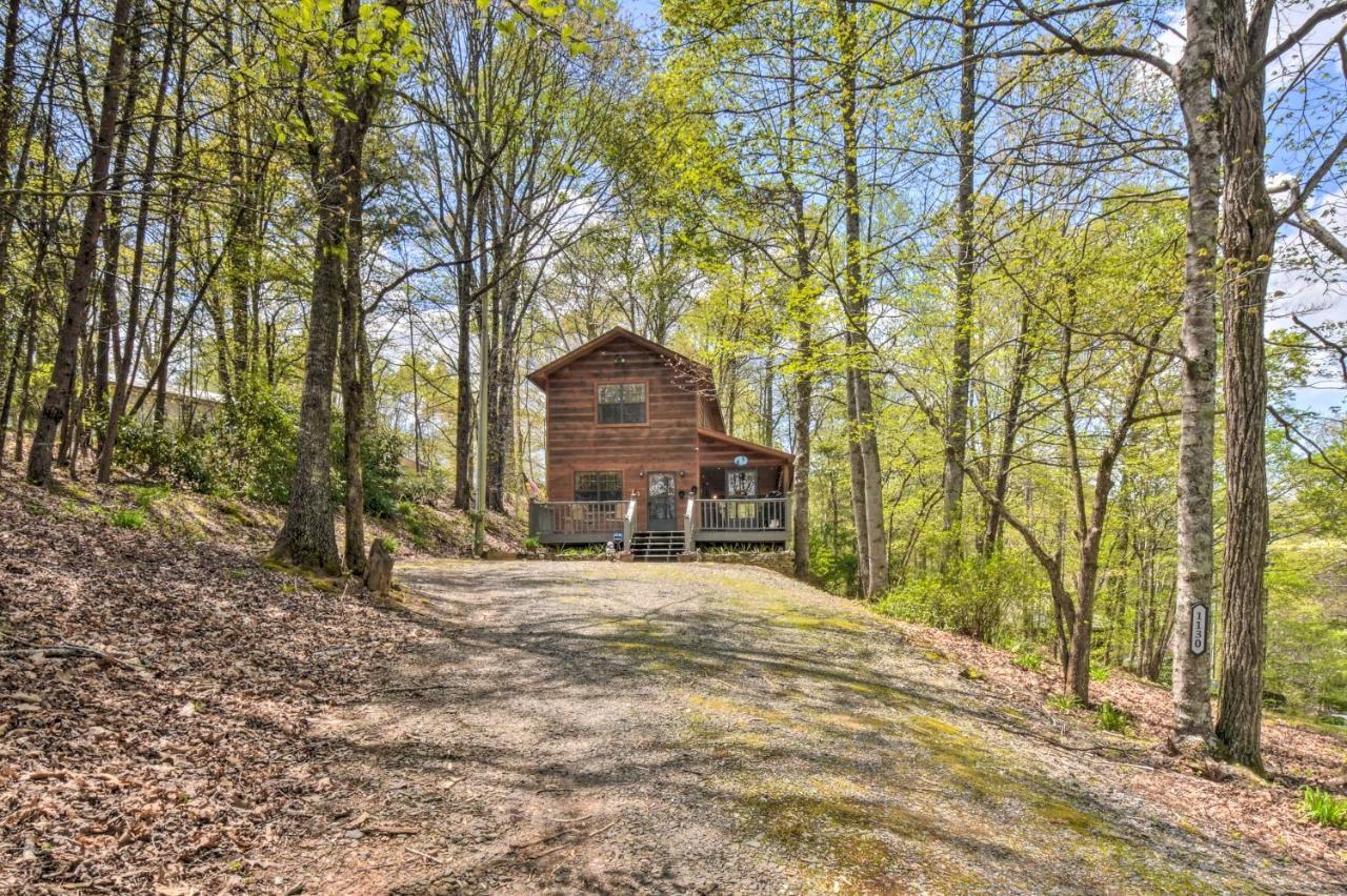 Cozy Hiawassee Cabin With Fire Pit And Mtn Views! Eksteriør bilde