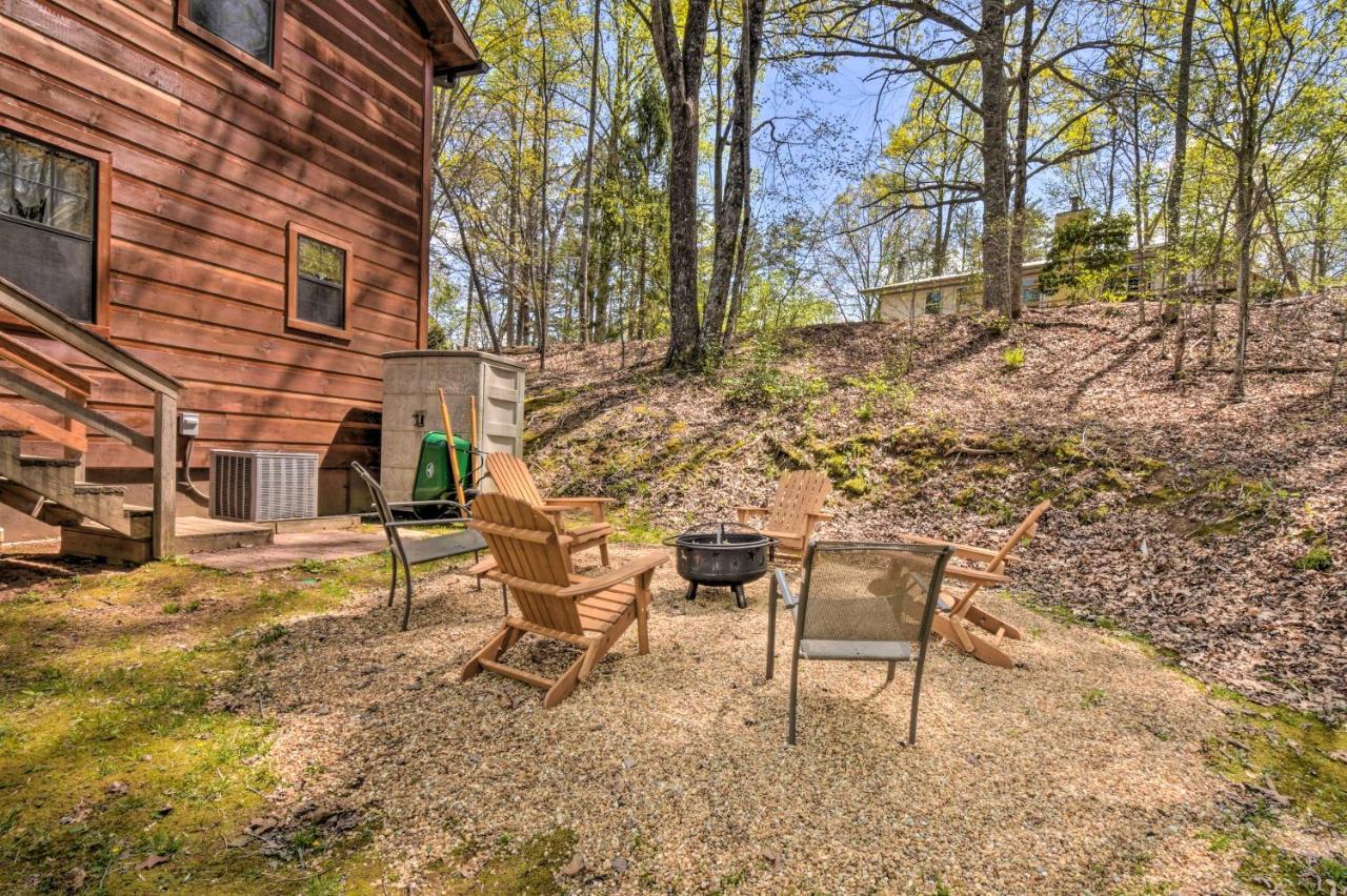 Cozy Hiawassee Cabin With Fire Pit And Mtn Views! Eksteriør bilde
